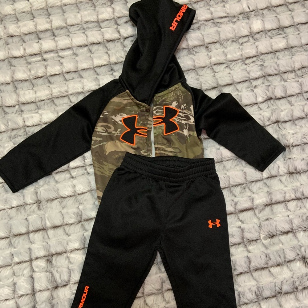 Boy jogging suit